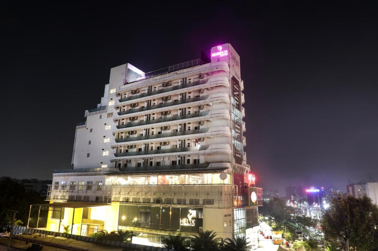 גורגאון Regenta Suites Gurugram, Sohna Road, Sector 49 מראה חיצוני תמונה