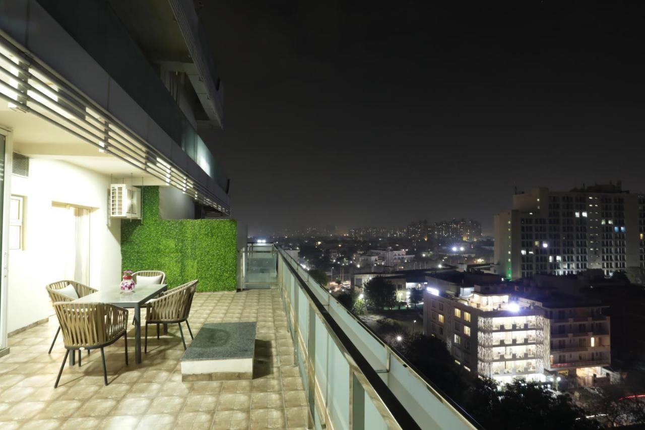 גורגאון Regenta Suites Gurugram, Sohna Road, Sector 49 מראה חיצוני תמונה